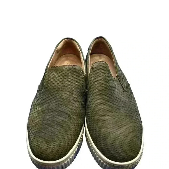 Naturalized Soul Slip On Olive Green Sneakers Sz 7 - Picture 2 of 4